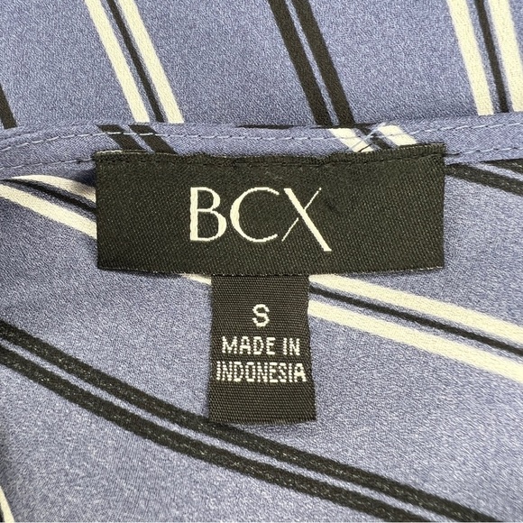 NEW Small BCX  Blue White Striped Blouse Roomy Fit NWT  Round Neckline - Picture 6 of 10